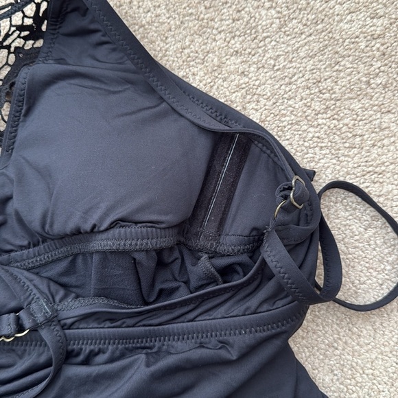 NWT BECCA Venise High Neck Black Crochet One Piece Swim Dress Size 0X 14/16 - Picture 8 of 10